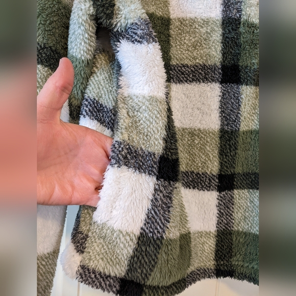 NWOT Dip sweater jacket/ Sherpa - Picture 2 of 7